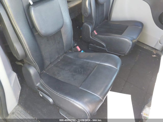 2C4RDGCG3HR696125 Dodge Grand Caravan Sxt
