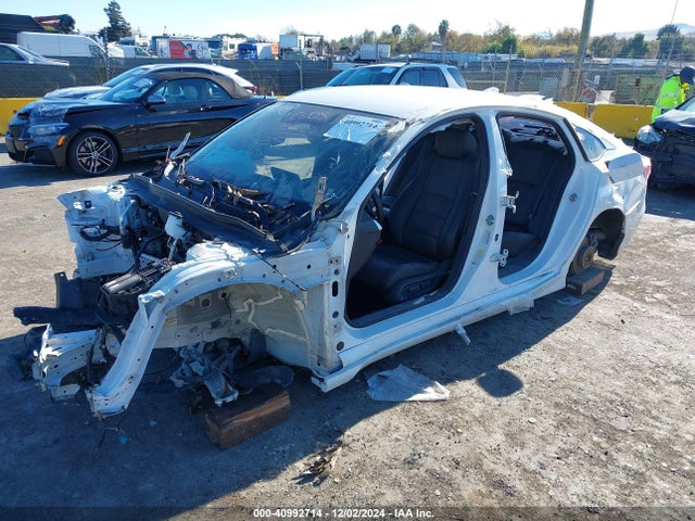 1HGCV1F38KA107544 Honda Accord Sport