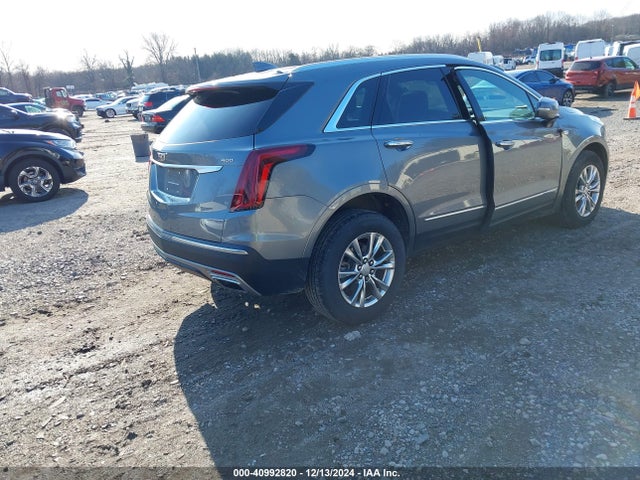 2020 CADILLAC XT5 1GYKNCRS4LZ213608 Photo 3