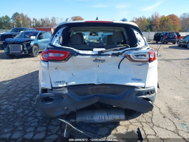 1C4PJLCB6FW616852 Jeep Cherokee Latitude