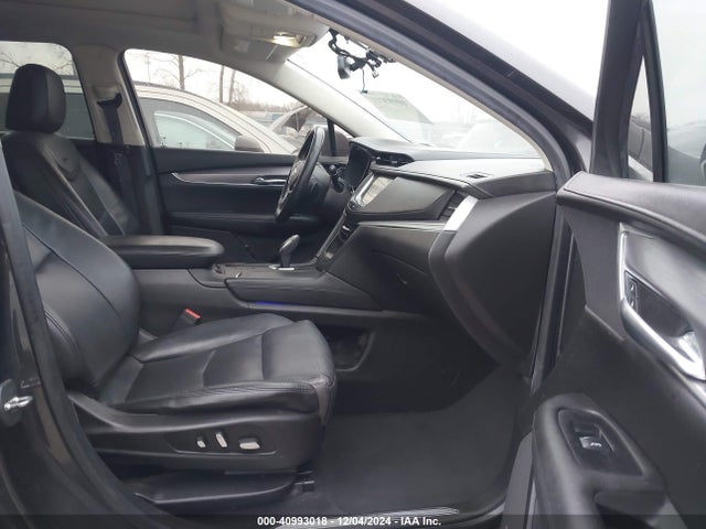 2017 CADILLAC XT5 1GYKNDRS6HZ125950 Photo 4