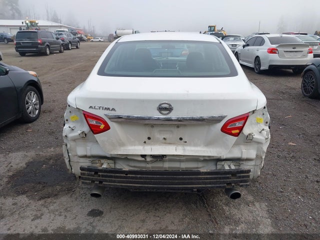 Nissan Altima 2.5 S 2017 1N4AL3AP3HC281784 Image 17