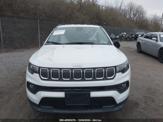 3C4NJDBB5NT175301 Jeep Compass Latitude 4x4