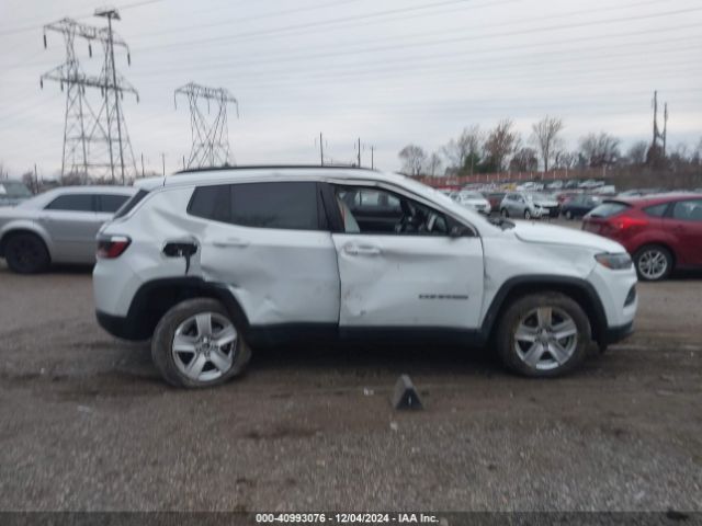 3C4NJDBB5NT175301 Jeep Compass Latitude 4x4