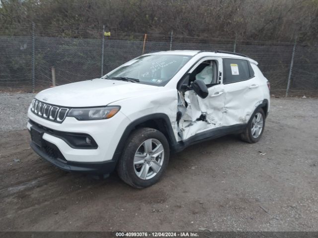 3C4NJDBB5NT175301 Jeep Compass Latitude 4x4