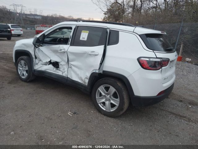 3C4NJDBB5NT175301 Jeep Compass Latitude 4x4