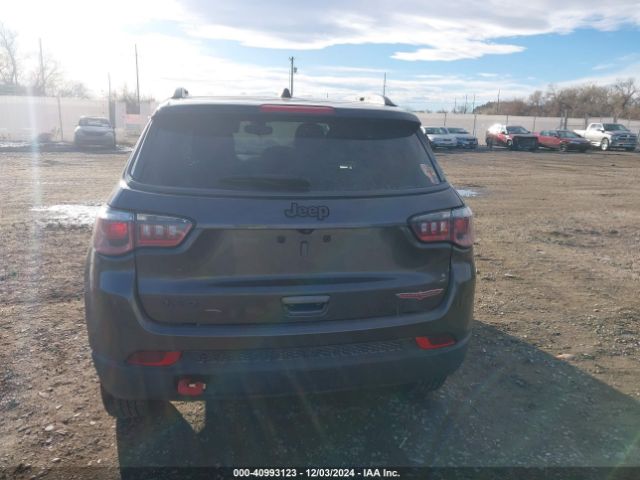 3C4NJDDBXKT620074 Jeep Compass Trailhawk 4x4