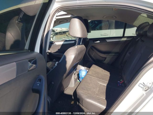 3VWD17AJ8FM335041 Volkswagen Jetta 1.8t Se
