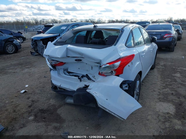 Ford FOCUS SE 2014 1FADP3F28EL182436 Image 17