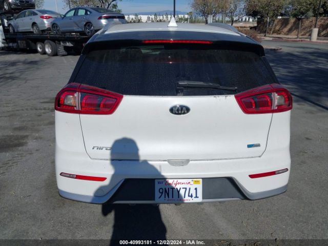 KNDCB3LC8K5284269 KIA NIRO LX