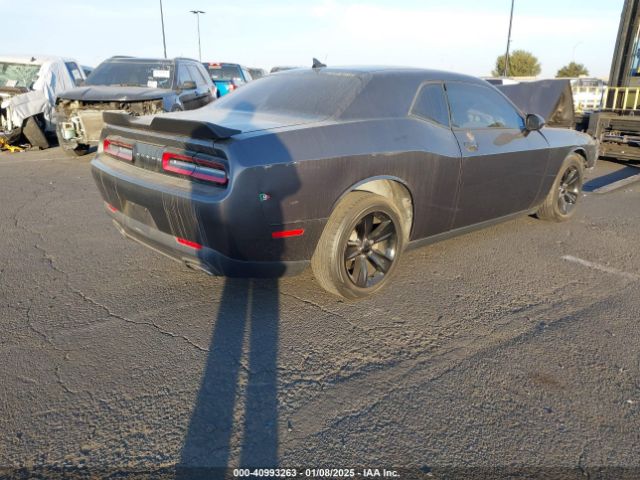2C3CDZAG1FH711992 Dodge Challenger Sxt