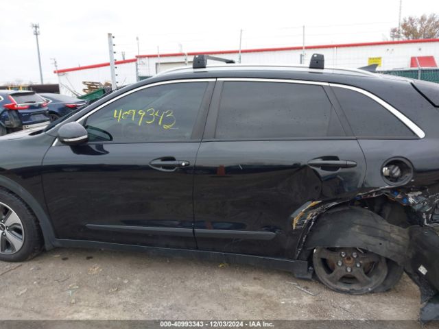 KNDCC3LC8H5060473 KIA NIRO EX