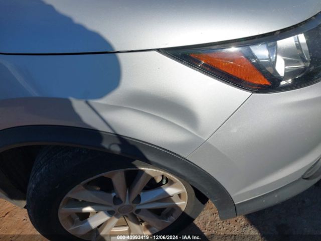 JN1BJ1CR7HW133341 Nissan Rogue Sport S