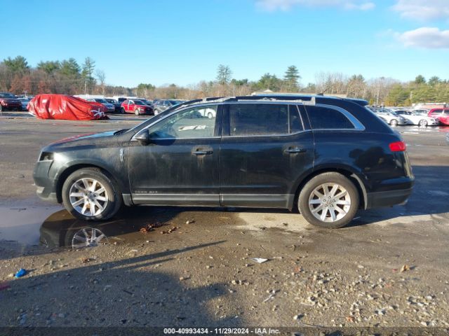 2LMHJ5NK7FBL01556 Lincoln Mkt Livery