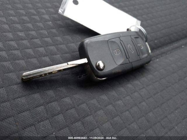 3VW2K7AJ0FM351805 Volkswagen Jetta 2.0l S