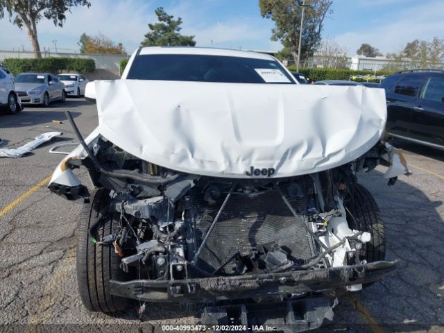 1C4RJEAG2MC633746 Jeep Grand Cherokee Laredo X 4x2