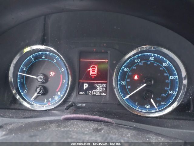 2T1BURHE6HC886005 Toyota COROLLA LE