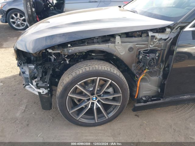 3MW5P7J05M8B83798 BMW 3 Series 330e