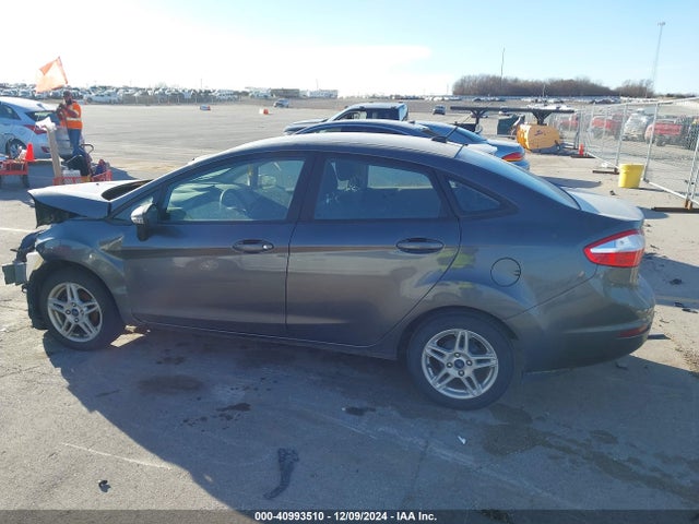 Ford FIESTA SE 2019 3FADP4BJ1KM116971 Image 15