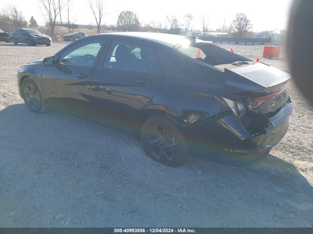 5NPLM4AGXNH082981 Hyundai ELANTRA SEL