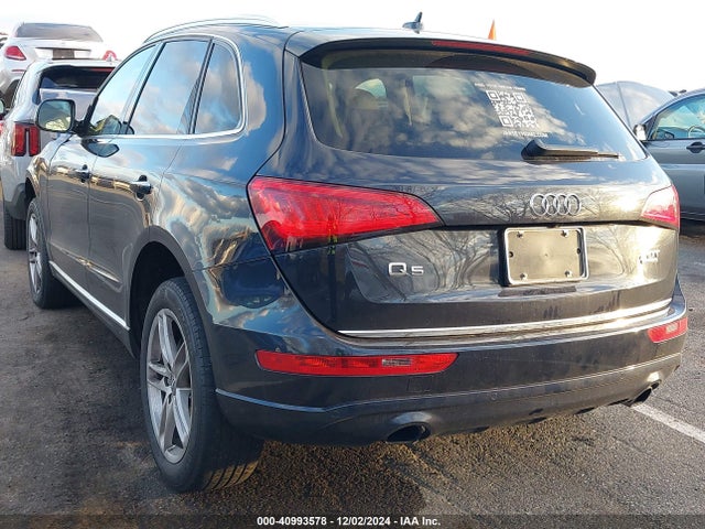 Audi Q5 2.0t Premium 2016 WA1L2AFP6GA085555 Image 3