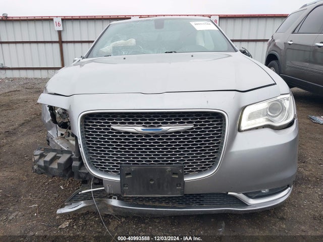 Chrysler 300c Platinum 2015 2C3CCASGXFH773023 Image 13