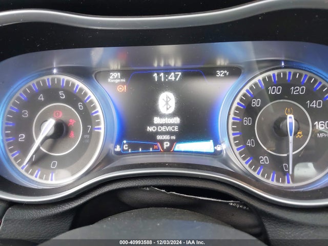 Chrysler 300c Platinum 2015 2C3CCASGXFH773023 Image 7