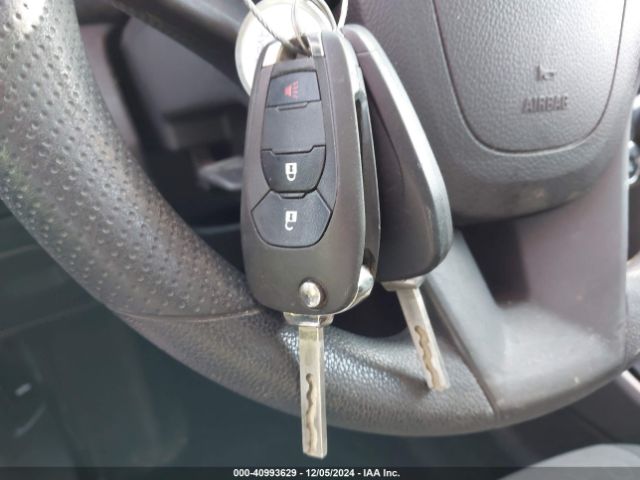 KL7CJKSB0MB322746 Chevrolet Trax Fwd Ls