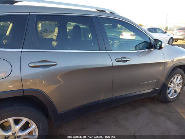 1C4PJLLX1JD580424 Jeep Cherokee Latitude Plus Fwd