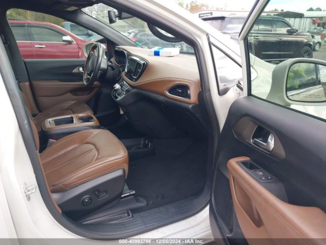 2020 CHRYSLER PACIFICA 2C4RC1GGXLR245812 Photo 4