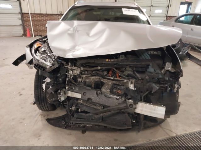 KNDCB3LC7J5200070 KIA NIRO LX