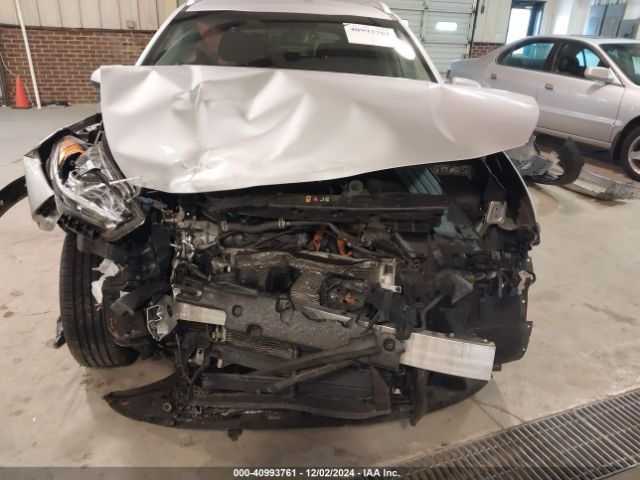 KNDCB3LC7J5200070 KIA NIRO LX