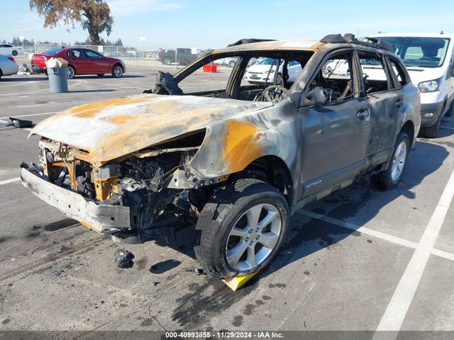 4S4BRBAC5E3307135 Subaru Outback 2.5i