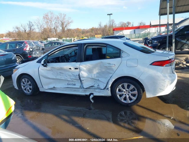 5YFEPMAE2MP165532 Toyota COROLLA LE