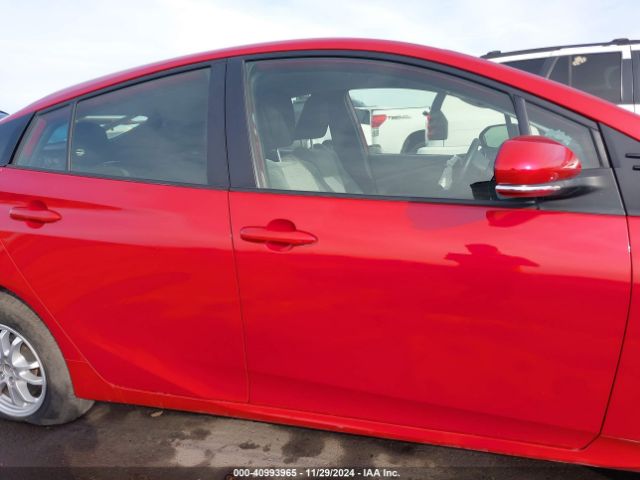 JTDKAMFU6N3177746 Toyota Prius Le