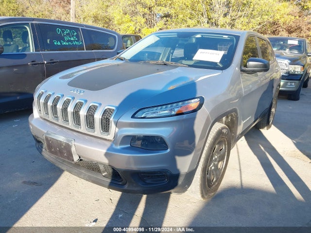 1C4PJMAB9EW233043 Jeep Cherokee Sport