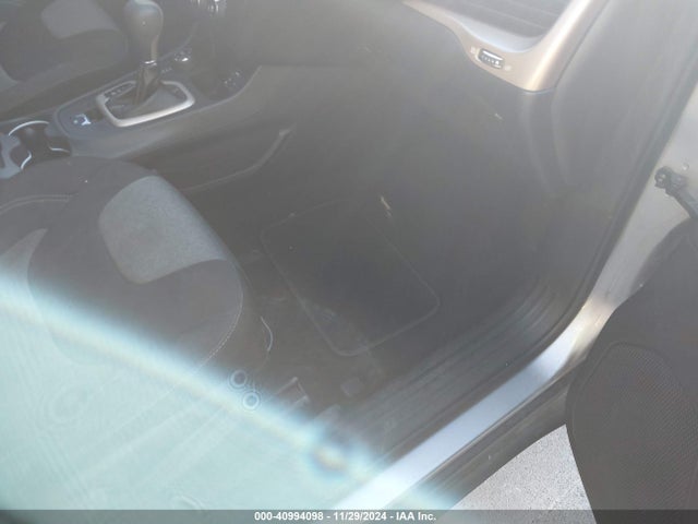 1C4PJMAB9EW233043 Jeep Cherokee Sport