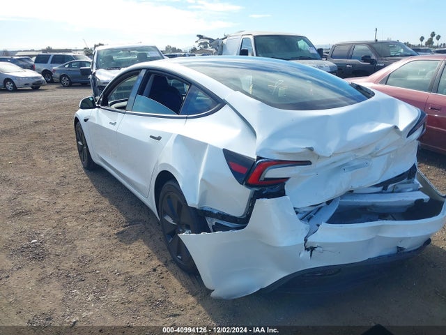 2024 TESLA MODEL 3 5YJ3E1EA9RF745611 Photo 2