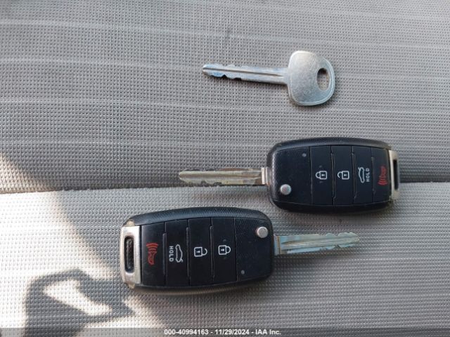 KNAFX4A89E5118332 KIA FORTE EX