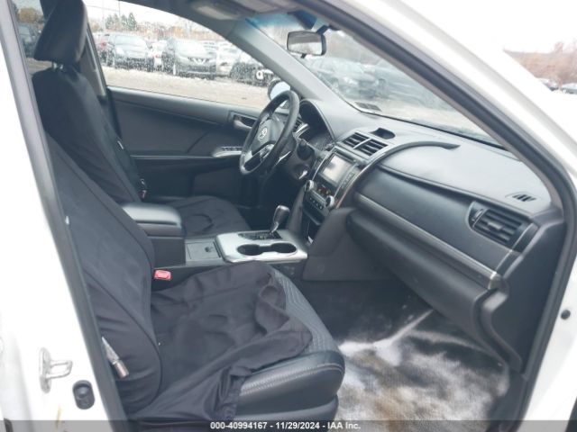 4T1BF1FKXEU413528 Toyota CAMRY SE