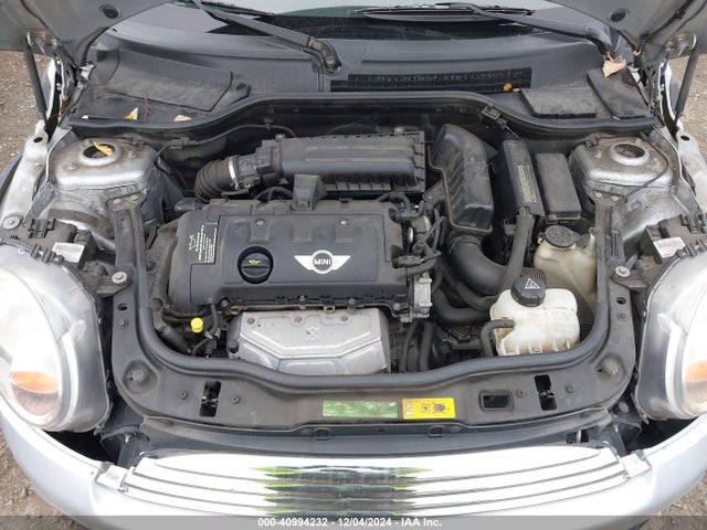 2011 MINI COOPER WMWZN3C56BTZ78261 Photo 9