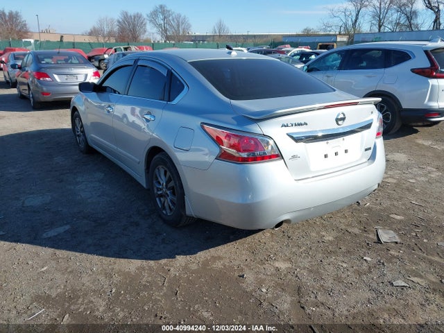 Nissan Altima 2.5 S 2015 1N4AL3AP7FC574066 Image 3