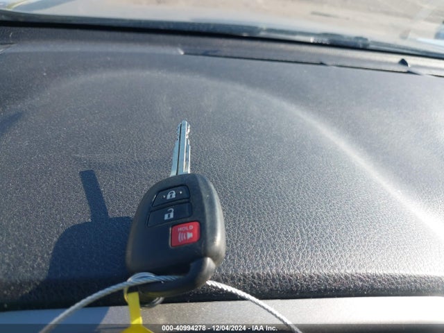 Toyota RAV4 LE 2018 2T3ZFREV7JW472093 Image 11