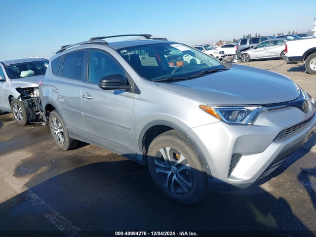 Toyota RAV4 LE 2018 2T3ZFREV7JW472093 Image 14