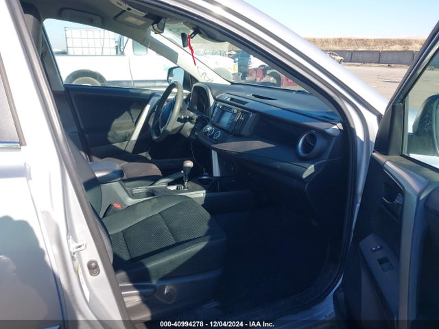 Toyota RAV4 LE 2018 2T3ZFREV7JW472093 Image 5