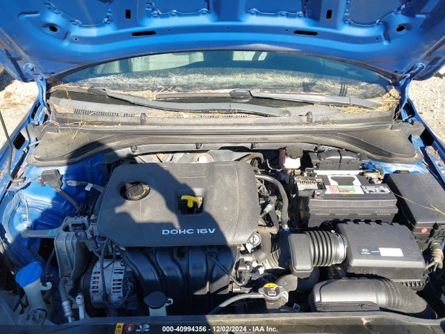 Hyundai ELANTRA SE 2017 5NPD74LF8HH100074 Image 10