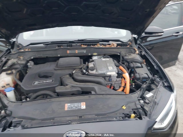 Ford Fusion Hybrid Titanium 2020 3FA6P0RU7LR141332 Image 10