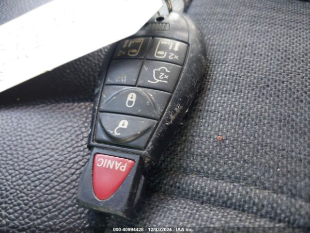 2C4RC1HGXER361321 Chrysler Town & Country S