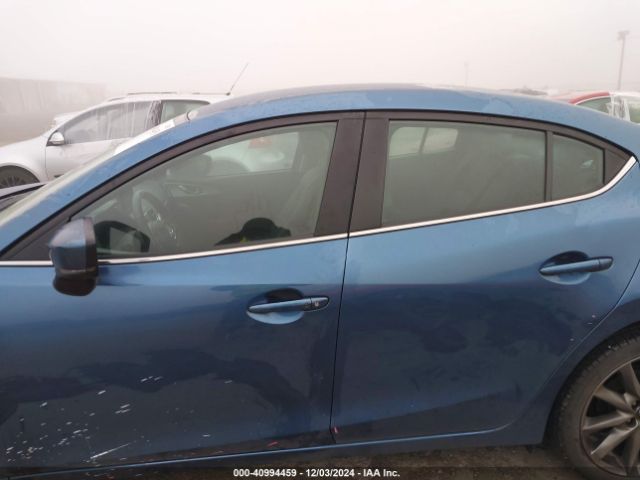 3MZBN1V38JM207444 Mazda Mazda3 Touring