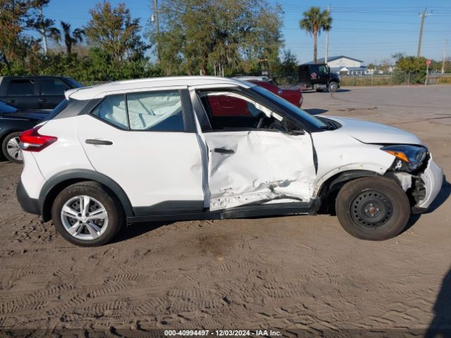 3N1CP5CU5KL564076 Nissan KICKS S